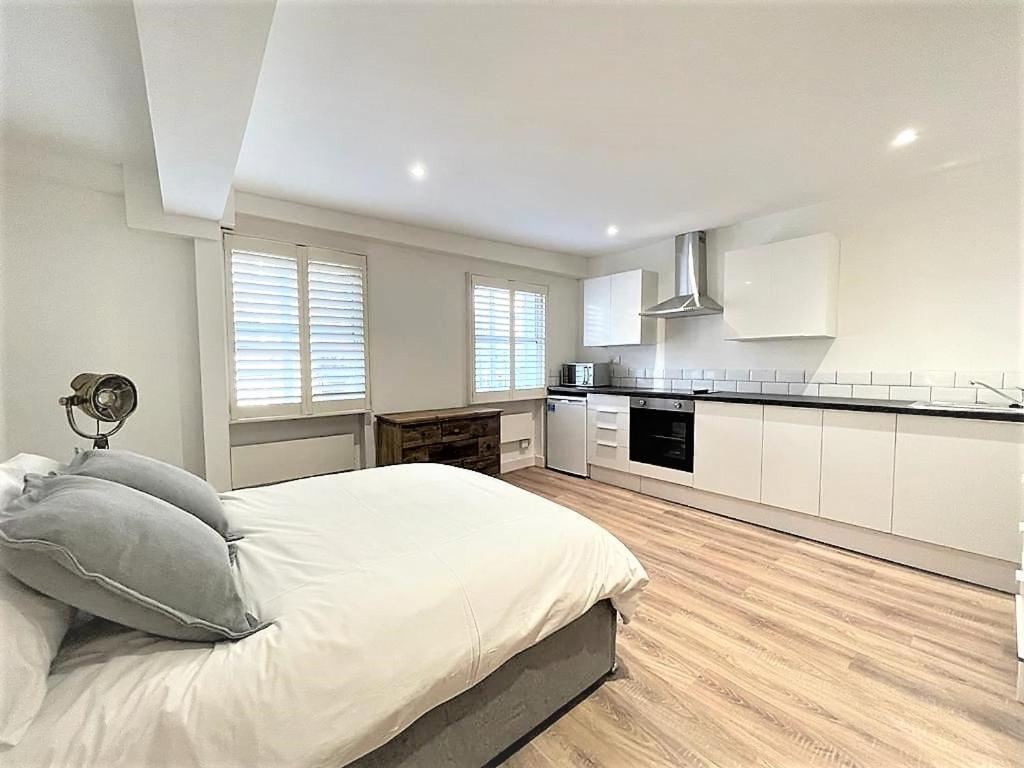 לונדון Goodge Street Apartments מראה חיצוני תמונה