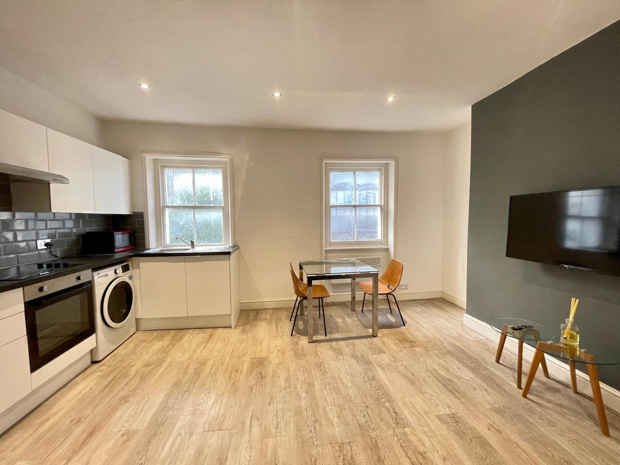 לונדון Goodge Street Apartments מראה חיצוני תמונה